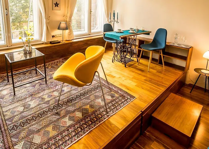 Parliament With A View Apartment *